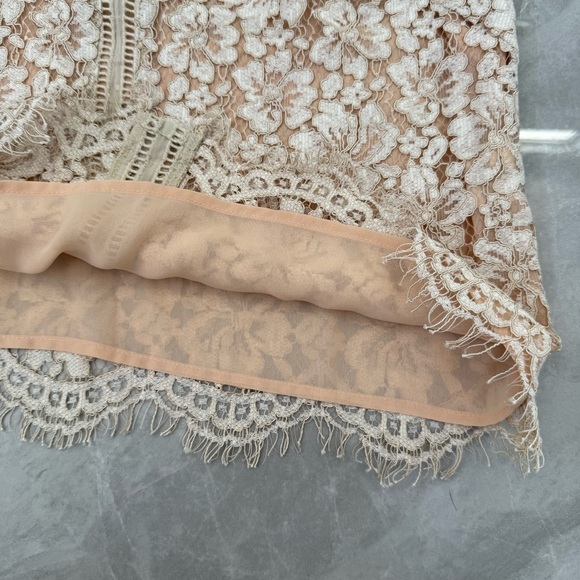 Women’s Adelyn Rae Floral Lace Short Sleeve Top Lined Size XS - Picture 7 of 16